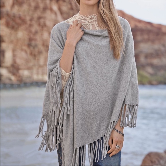Sundance Sweaters - Sundance Cashmere Fringe Homefire Gray Knit Sweater Poncho Wrap One Size